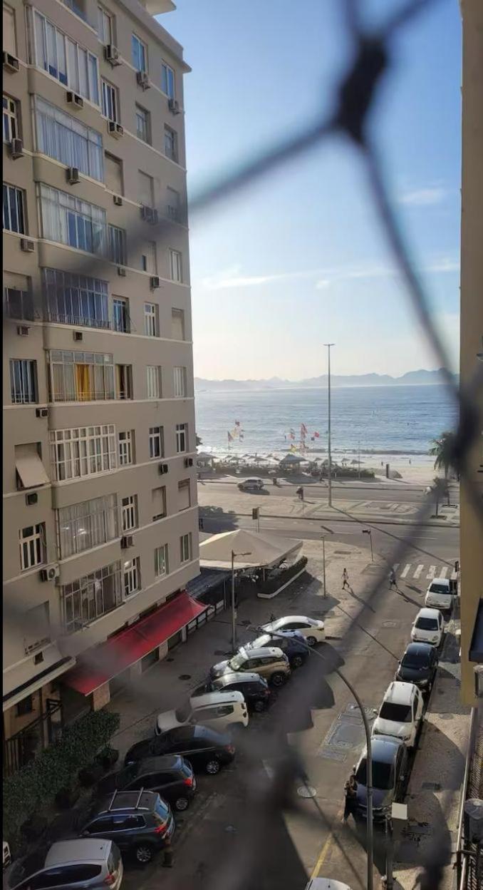 Apartamento Em Copacabana Perto Da